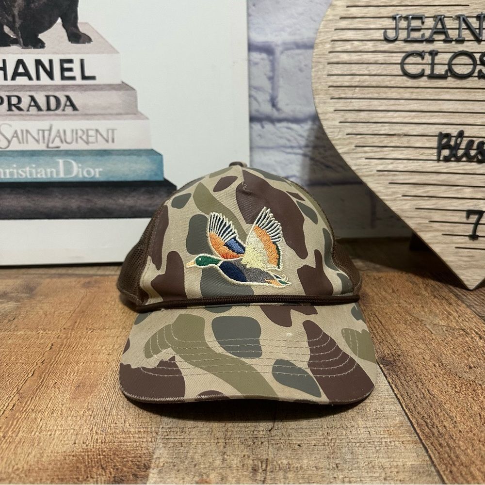 Burlebo Duck Camo Hat Cap Brown Camouflage Mesh Embroidered SnapBack Mens